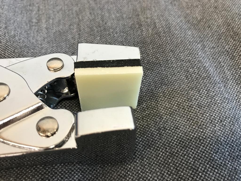 HandHeld Disc Cutter with Interchangeable Dies Beyond Battery